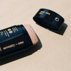 STICK SOLAIRE SEVENTYONE PERCENT SUN STICK SPF 50+ CHAIR -Équipement D'Eau 002 17 06 2022 10 58 11