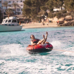 BOUEE TRACTEE JOBE CRUSHER TOWABLE ROUGE 1 PERSONNE -Équipement D'Eau 11 11 12 2019 14 34 13 08 06 2020 11 30 47