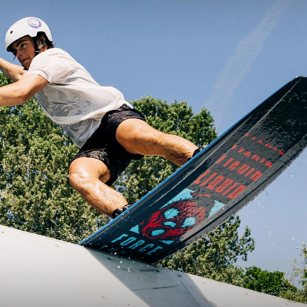 Pack Wakeboard Liquid Force Apex 2023 + Chausses Hook 6X 2023 – Image 11