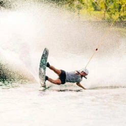 WAKEBOARD LIQUID FORCE BUTTERSTICK 2023 -Équipement D'Eau butterstick 3 20 01 2023 10 26 39