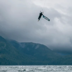 AILE DE KITESURF DUOTONE EVO SLS BLEU 2023 -Équipement D'Eau evo sls 5 13 02 2023 14 01 26