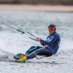 PLANCHE F-ONE SPEED GUN ALEX CAIZERGUES PRO MODEL 8 PLANCHE F-ONE SPEED GUN ALEX CAIZERGUES PRO MODEL -Équipement D'Eau f2 16 07 2019 15 08 08