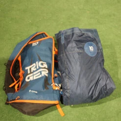 F-One AILE DE KITESURF OCCASION F ONE 2023 10.0M TRIGGER 7 F-One AILE DE KITESURF OCCASION F ONE 2023 10.0M TRIGGER -Équipement D'Eau img 8900 13 01 2023 10 37 11