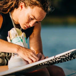 WAKEBOARD LIQUID FORCE ME 2023 -Équipement D'Eau me 8 20 01 2023 14 28 46