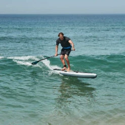 Red Paddle Co. SUP GONFLABLE RED PADDLE ELITE 12.6 2022 -Équipement D'Eau redpaddleco 126 x 28 elite inflatable paddle board desktop gallery 1 19 11 2020 18 03 24