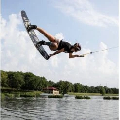WAKEBOARD LIQUID FORCE VIRAGO