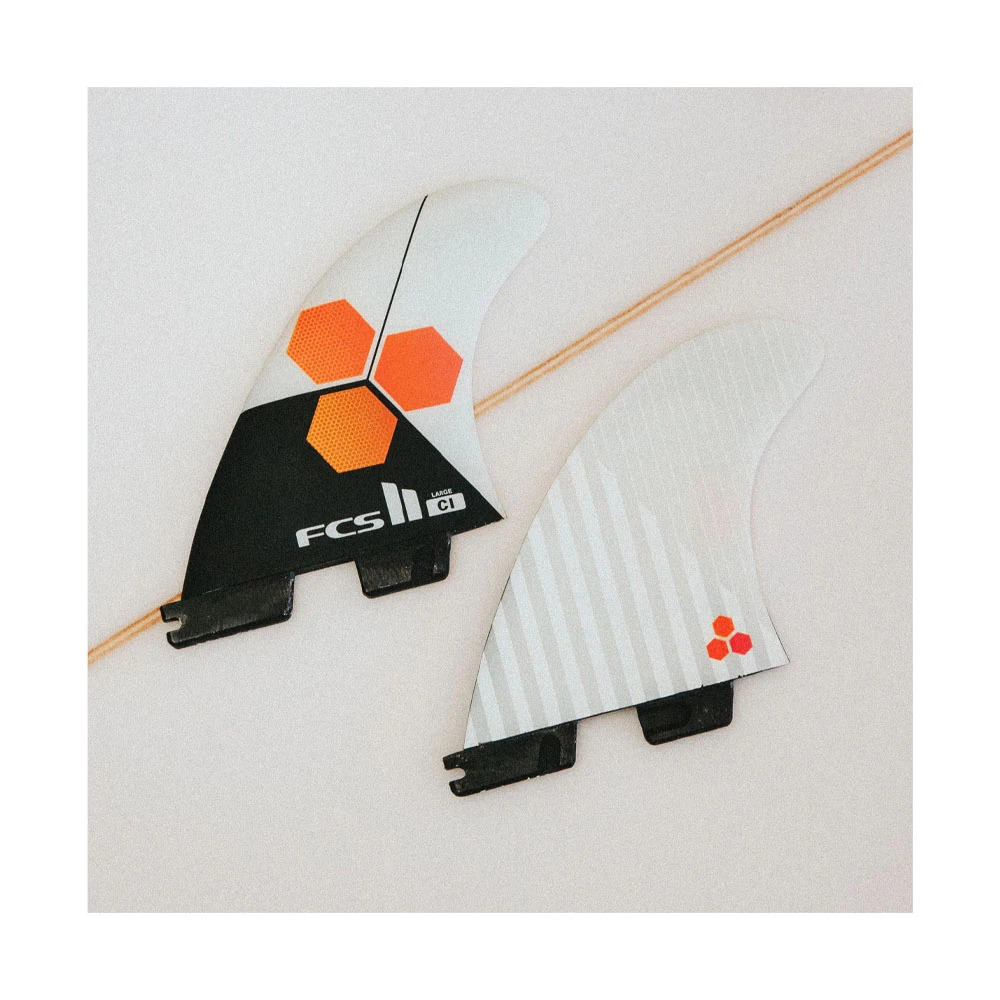 Ailerons SURF FCS II CHANNEL ISLANDS PERFORMER Medium Blanc Set De 3 2 Ailerons SURF FCS II CHANNEL ISLANDS PERFORMER Medium Blanc Set De 3 – Image 2