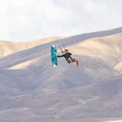 PLANCHE CABRINHA SPECTRUM -Équipement D'Eau sans titre 6 18 04 2023 12 27 44