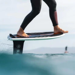 PLANCHE DE KITEFOIL SLINGSHOT TRAVEL CRAFT V1 2023 -Équipement D'Eau sans titre 87 31 10 2022 14 56 11