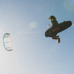 AILE DE KITESURF F-ONE TRIGGER 2023 ABYSS/FLAME 12 AILE DE KITESURF F-ONE TRIGGER 2023 ABYSS/FLAME -Équipement D'Eau trigger flame 3 19 08 2022 15 12 00